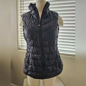Athleta Downalicious Puffwr Vest